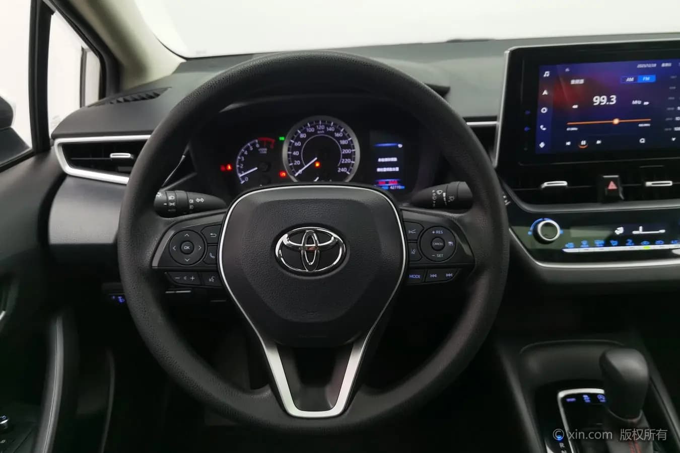 Toyota Corolla 2021 г. 42942 км. — фото 9