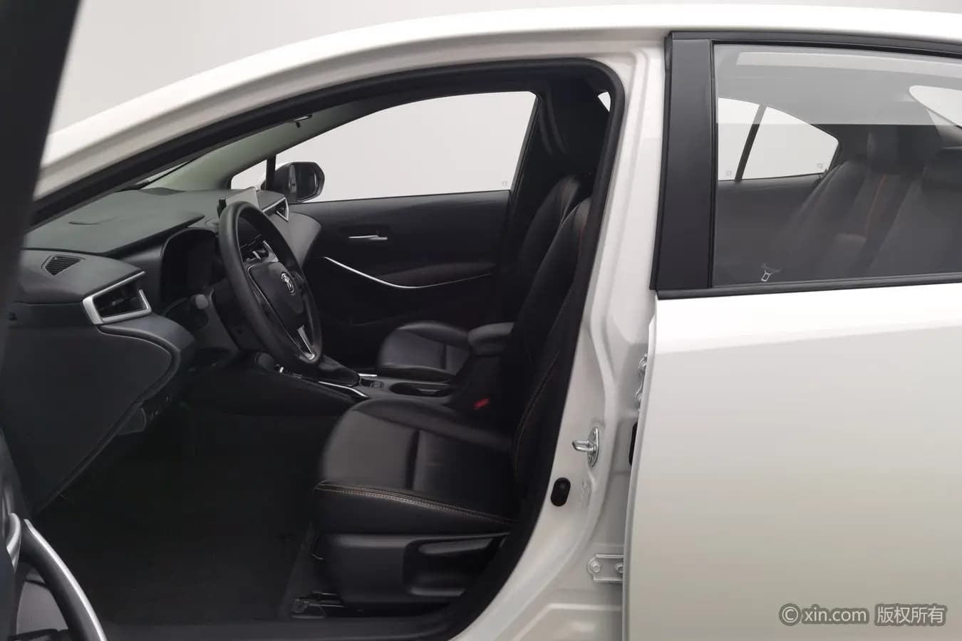 Toyota Corolla 2024 г. 14043 км. — фото 14