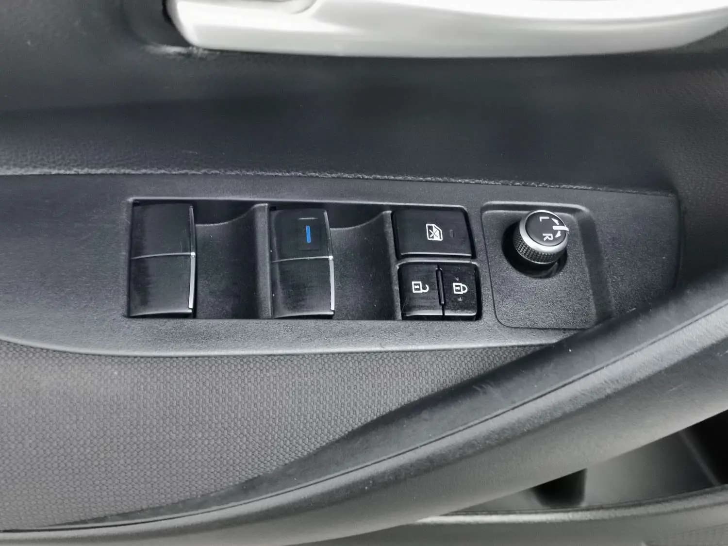 Toyota Corolla 2021 г. 63300 км. — фото 17