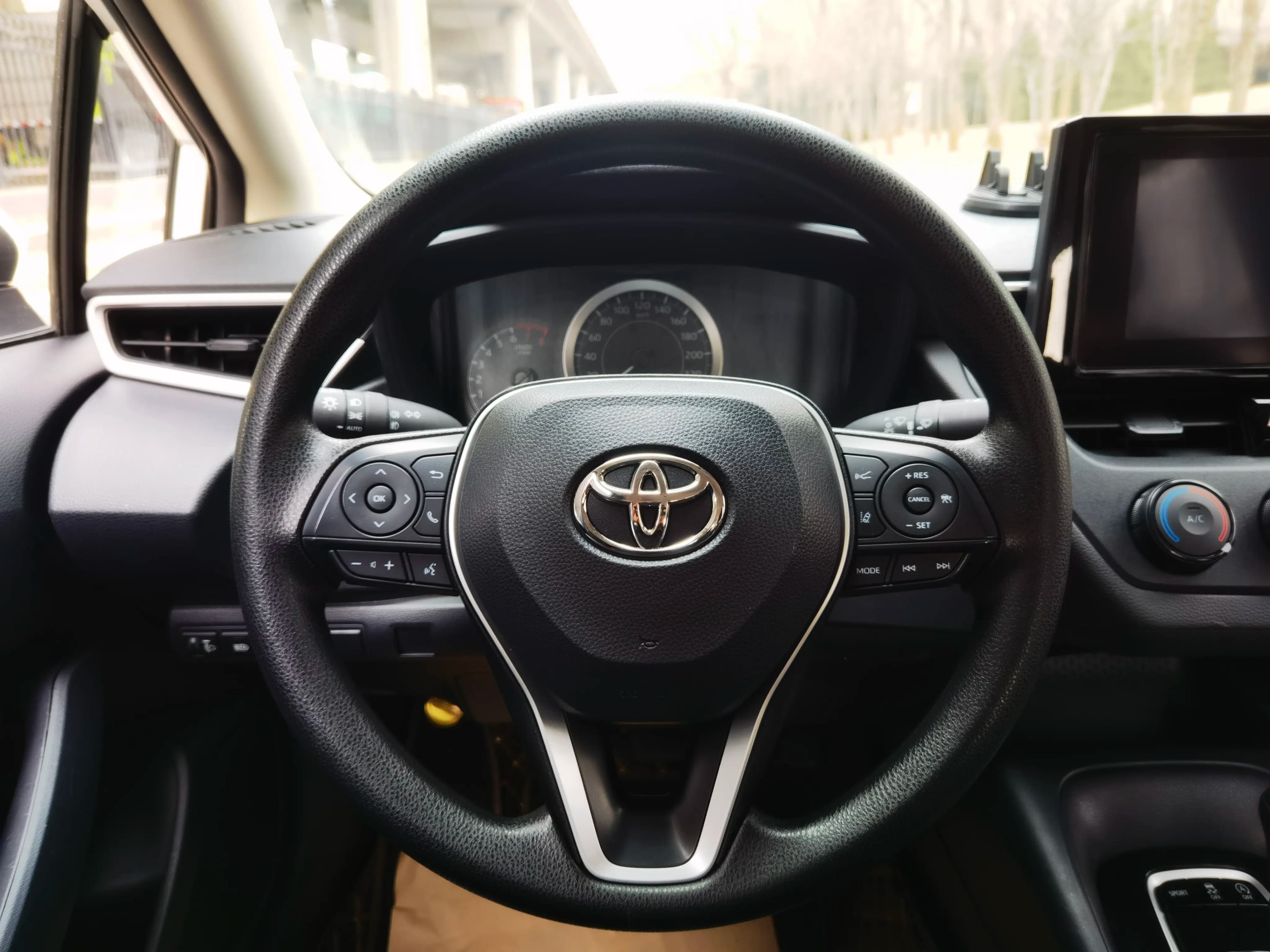 Toyota Corolla 2024 г. 31000 км. — фото 8