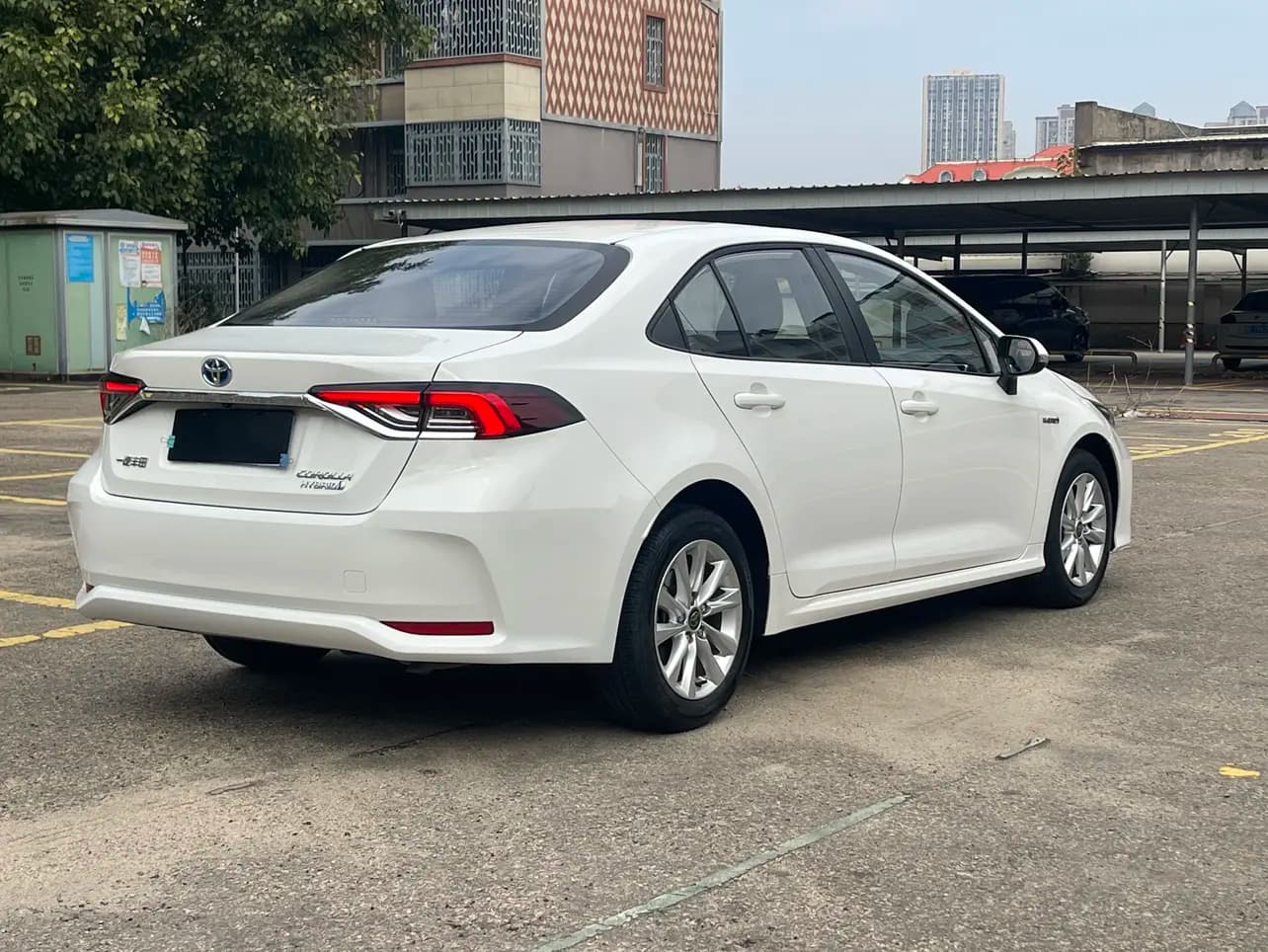 Toyota Corolla 2023 г. 13000 км. — фото 5