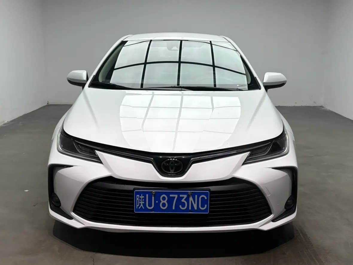 Toyota Corolla 2023 г. 32400 км. — фото 2