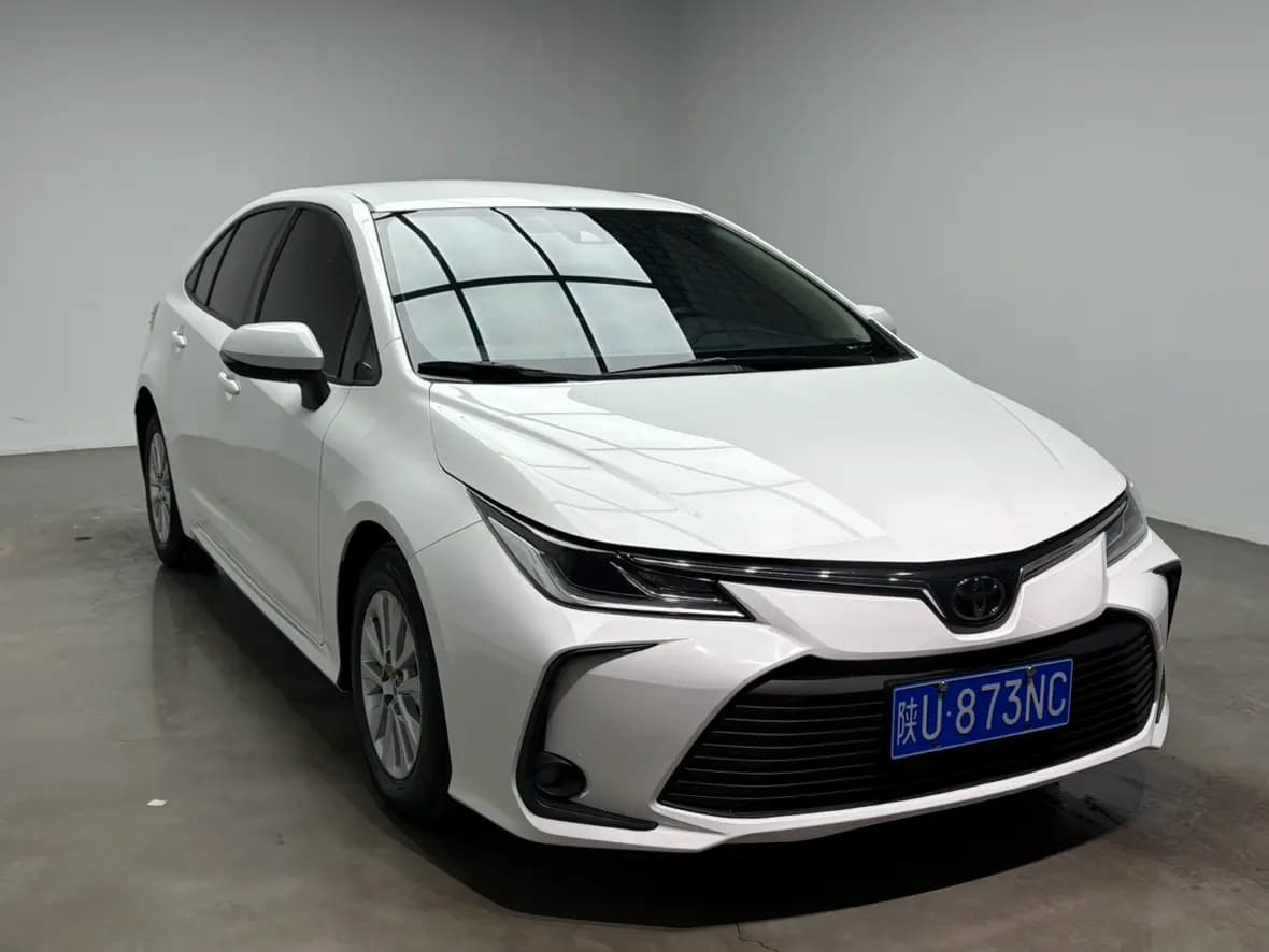 Toyota Corolla 2023 г. 32400 км. — фото 3