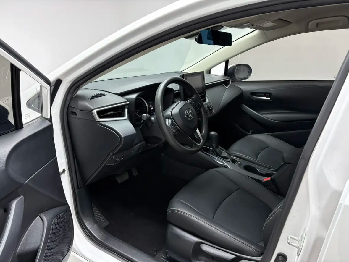 Toyota Corolla 2023 г. 32400 км. — фото 21