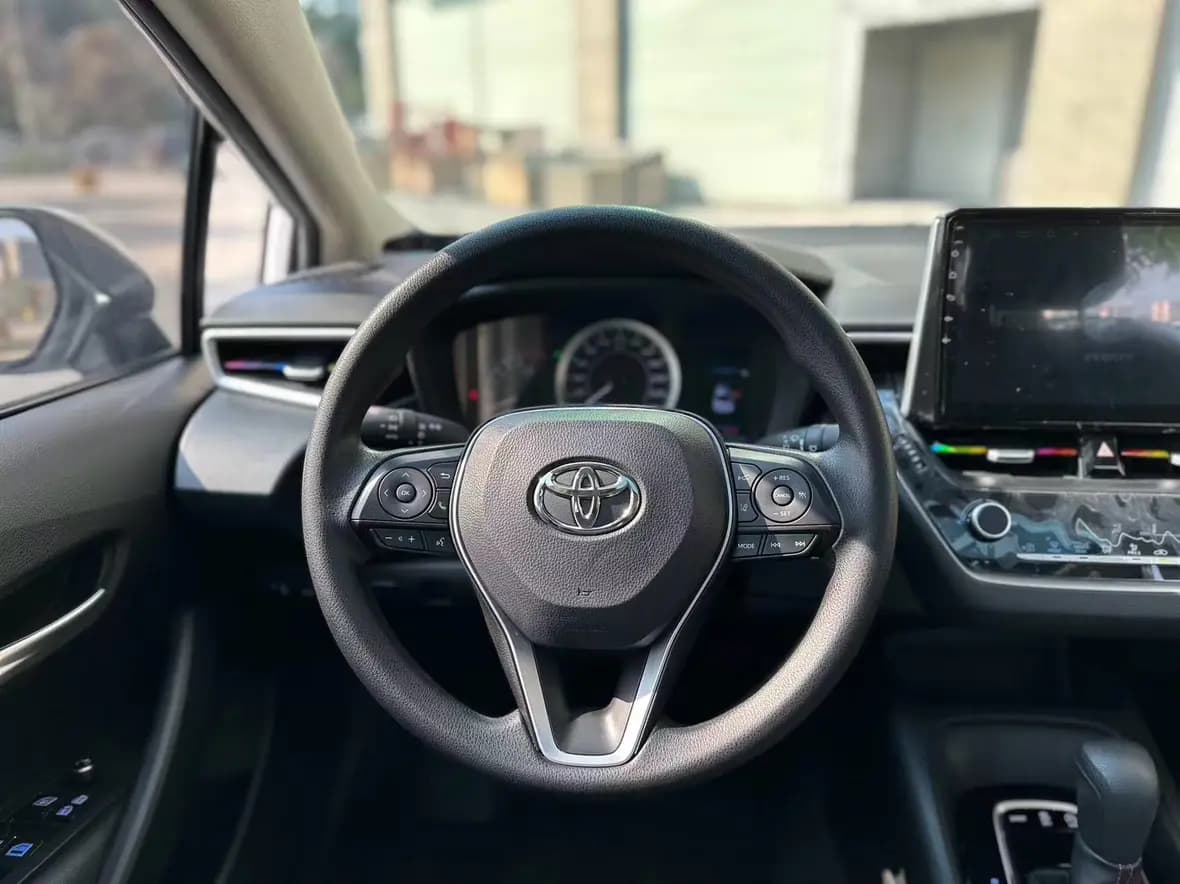 Toyota Corolla 2022 г. 24900 км. — фото 13