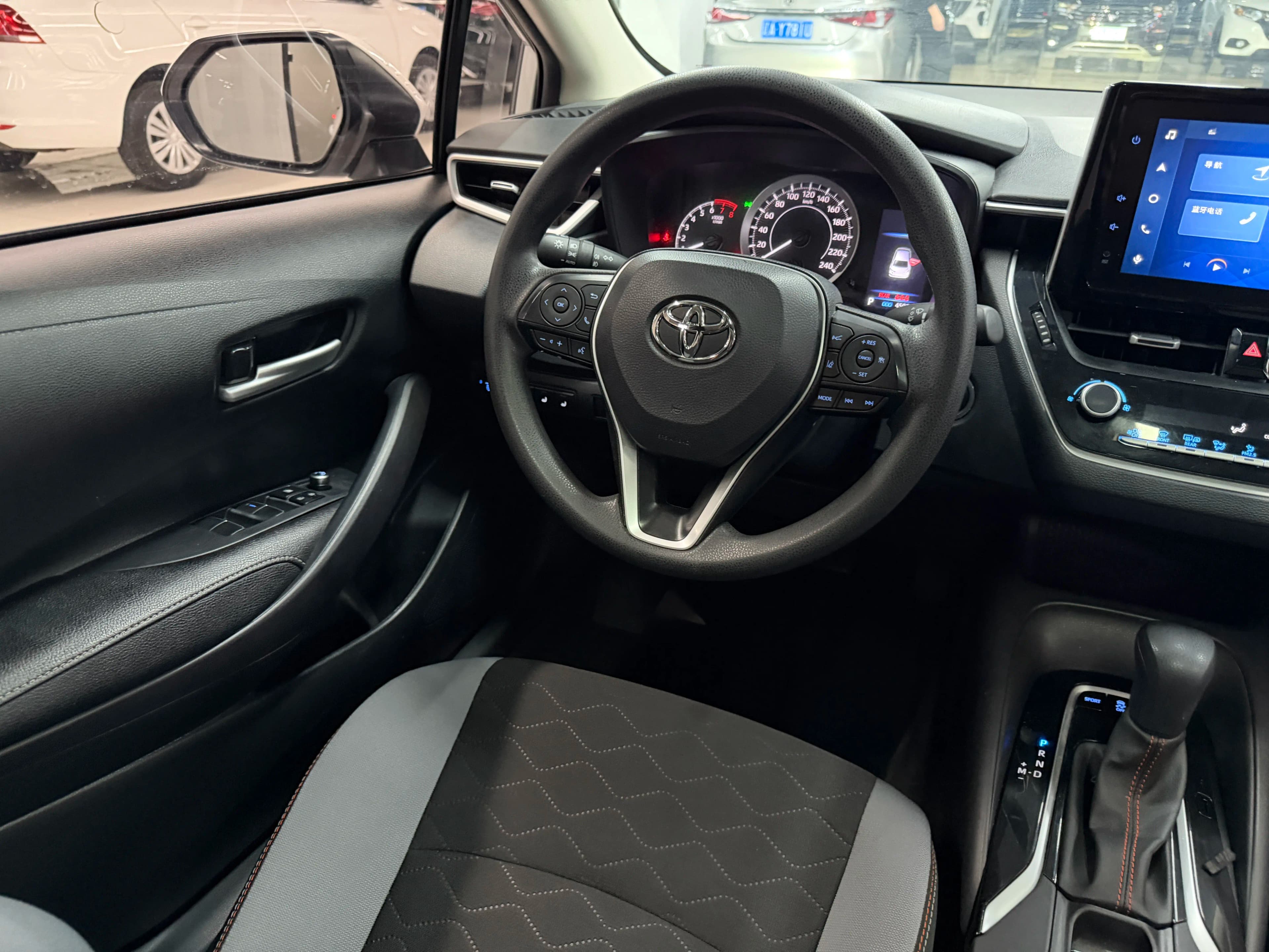 Toyota Corolla 2022 г. 45000 км. — фото 13