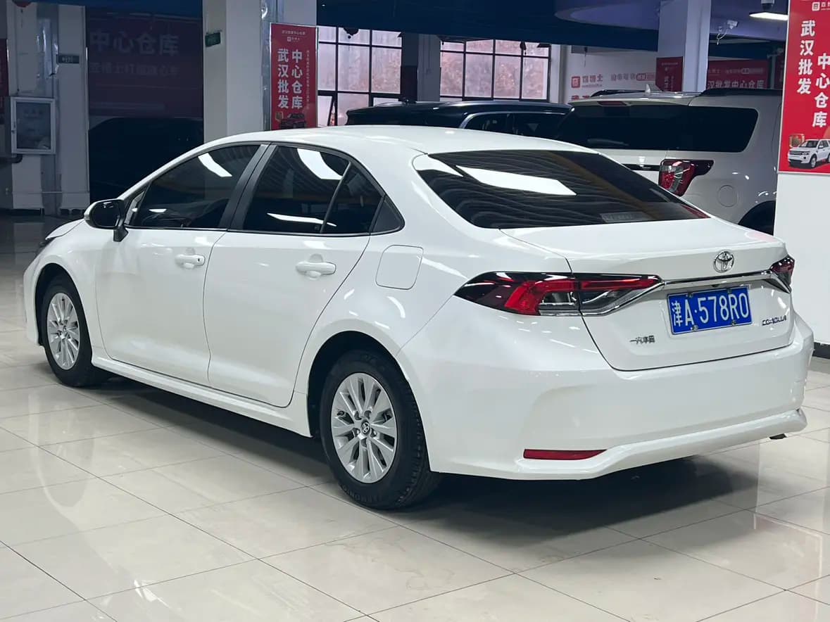 Toyota Corolla 2023 г. 36000 км. — фото 4