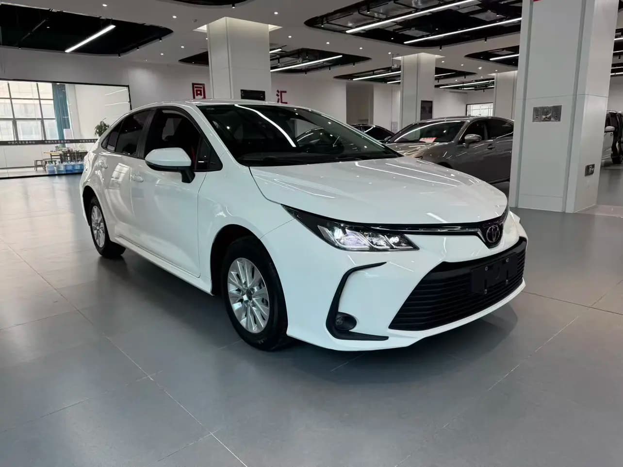 Toyota Corolla 2024 г. 40000 км. — фото 2