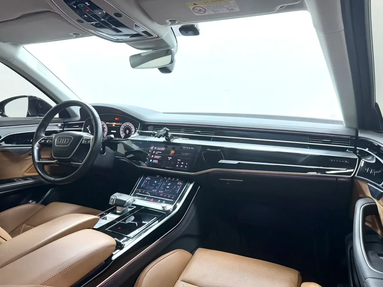 Audi A8 PHEV 2022 г. 44015 км. — фото 11