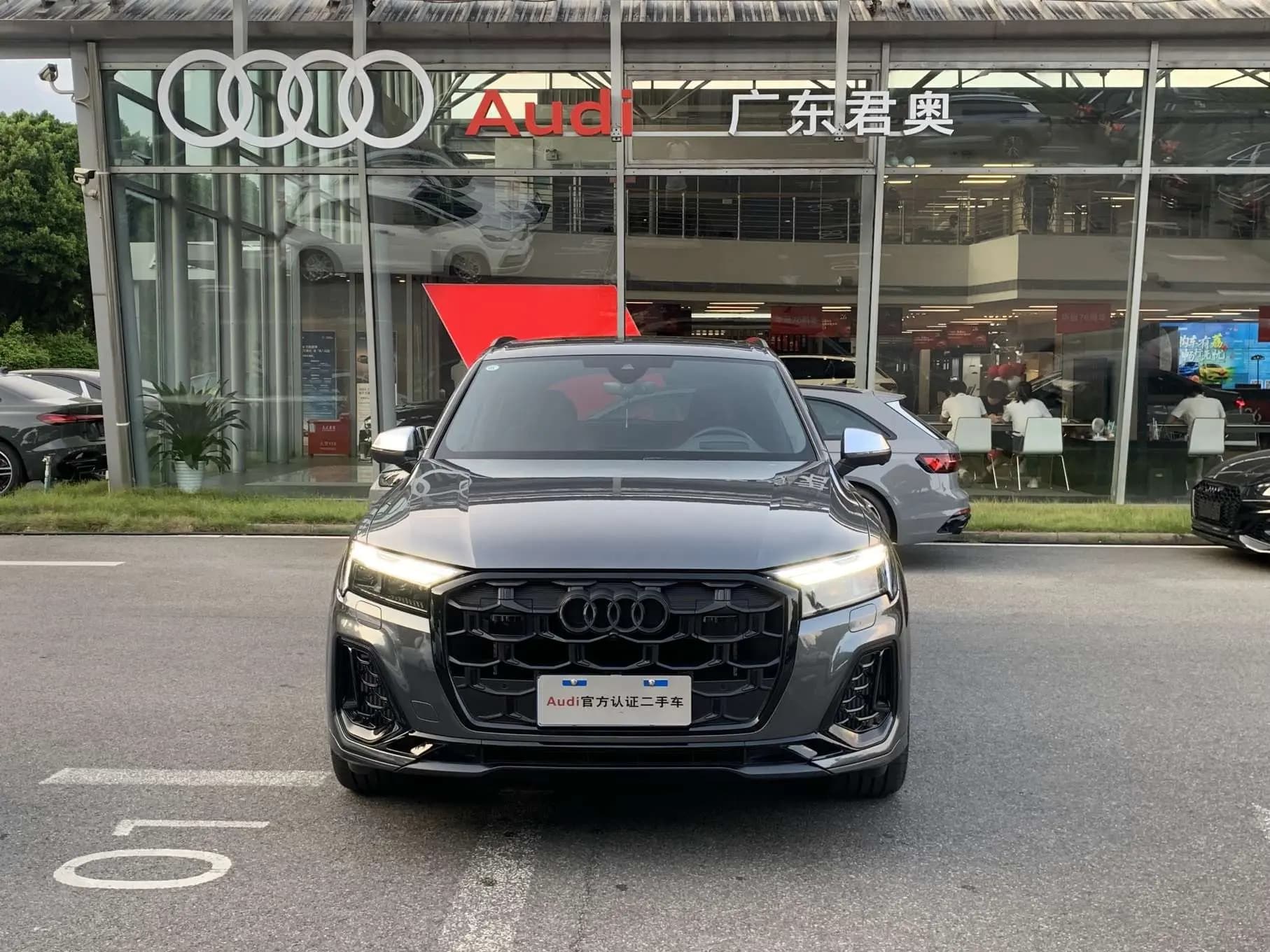 Audi SQ7 2024 г. 1339 км. — фото 2