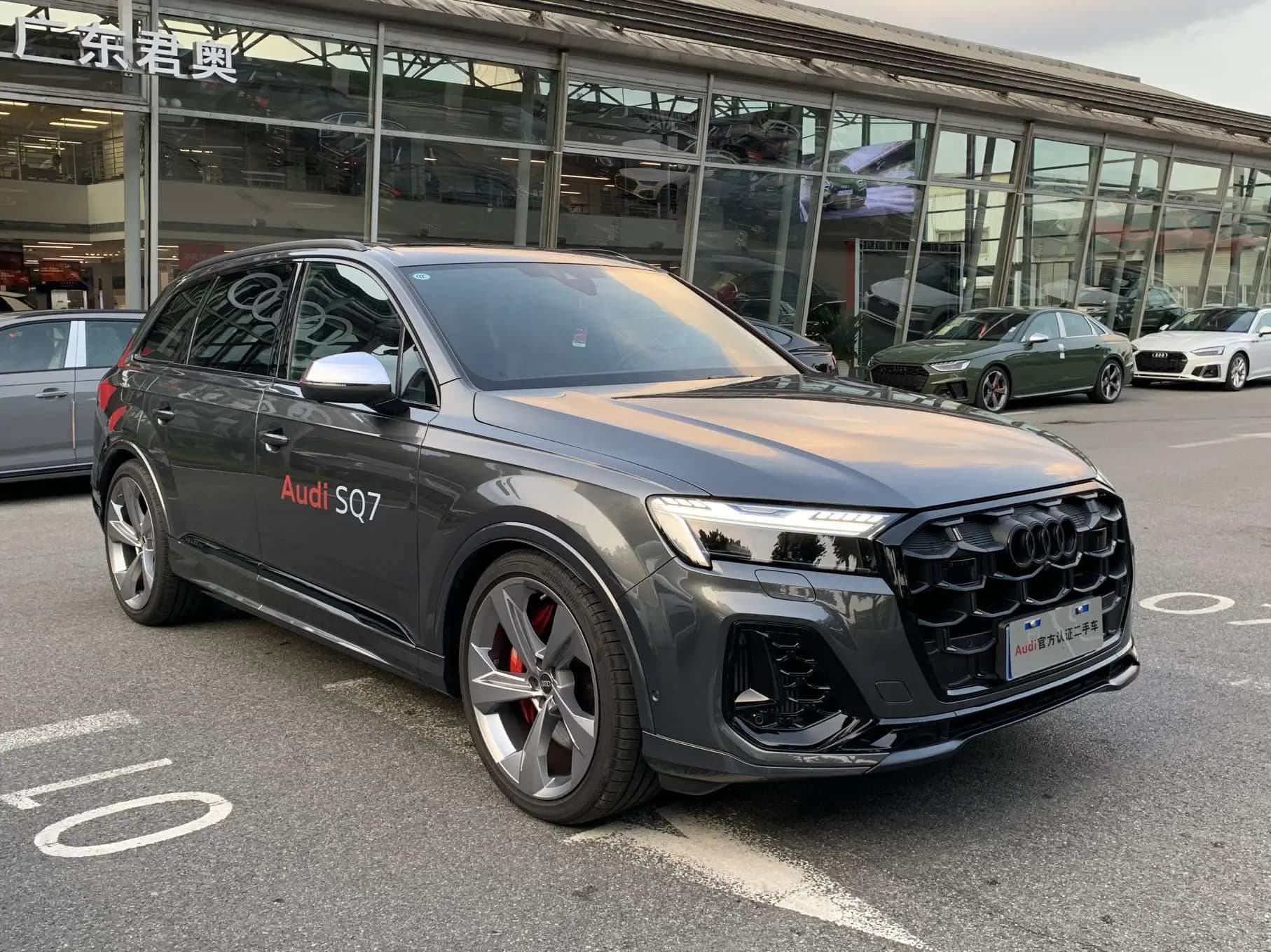 Audi SQ7 2024 г. 1339 км. — фото 3