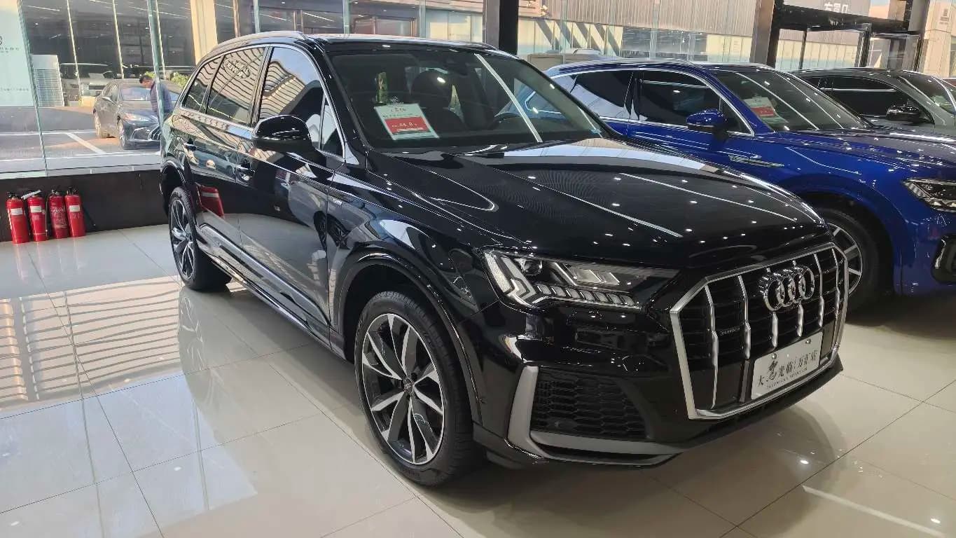 Audi Q7 2023 г. 35834 км. — фото 6