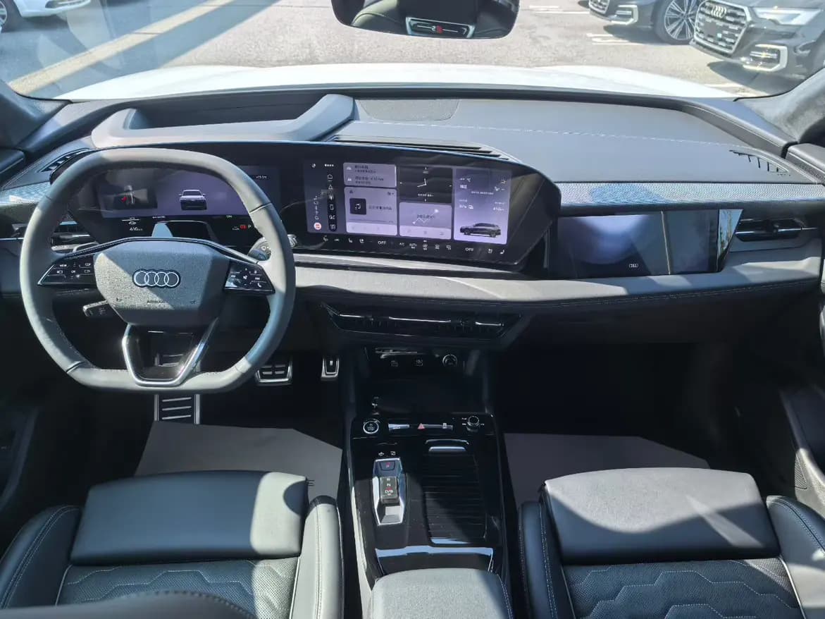 Audi Q6L e-tron 2025 г. 2531 км. — фото 8