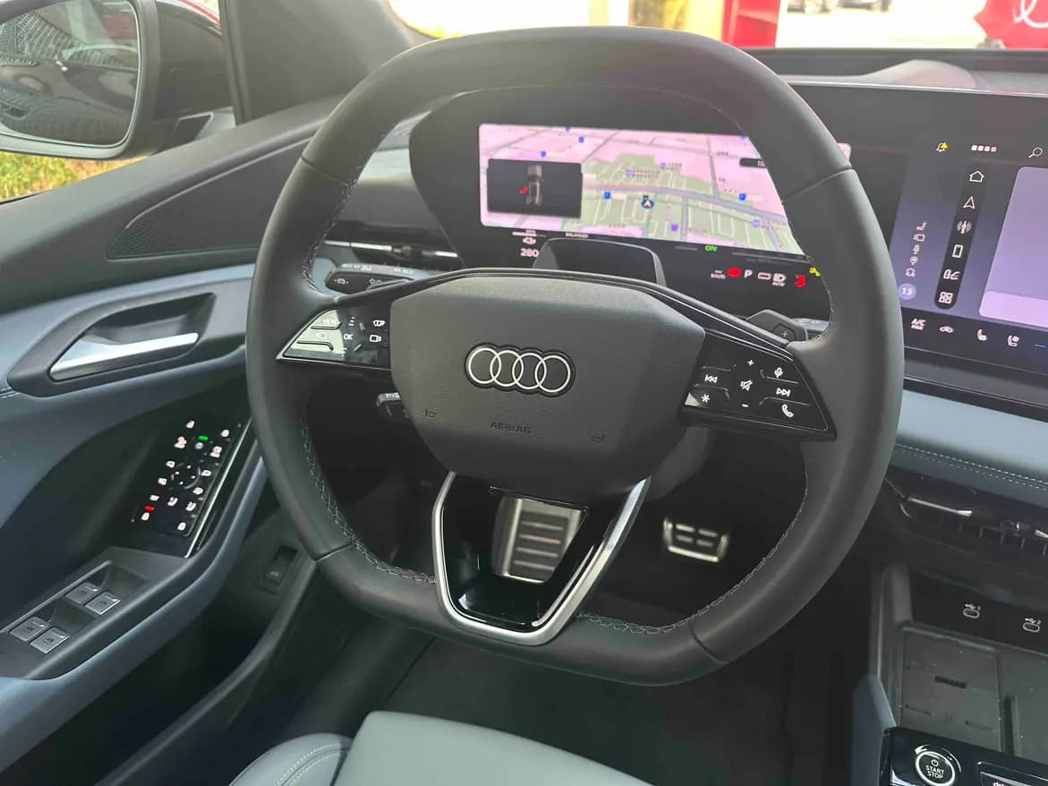 Audi Q6L e-tron 2025 г. 5030 км. — фото 12