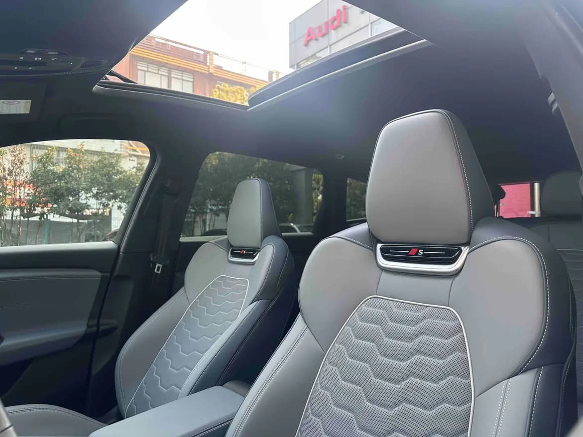 Audi Q6L e-tron 2025 г. 5030 км. — фото 14