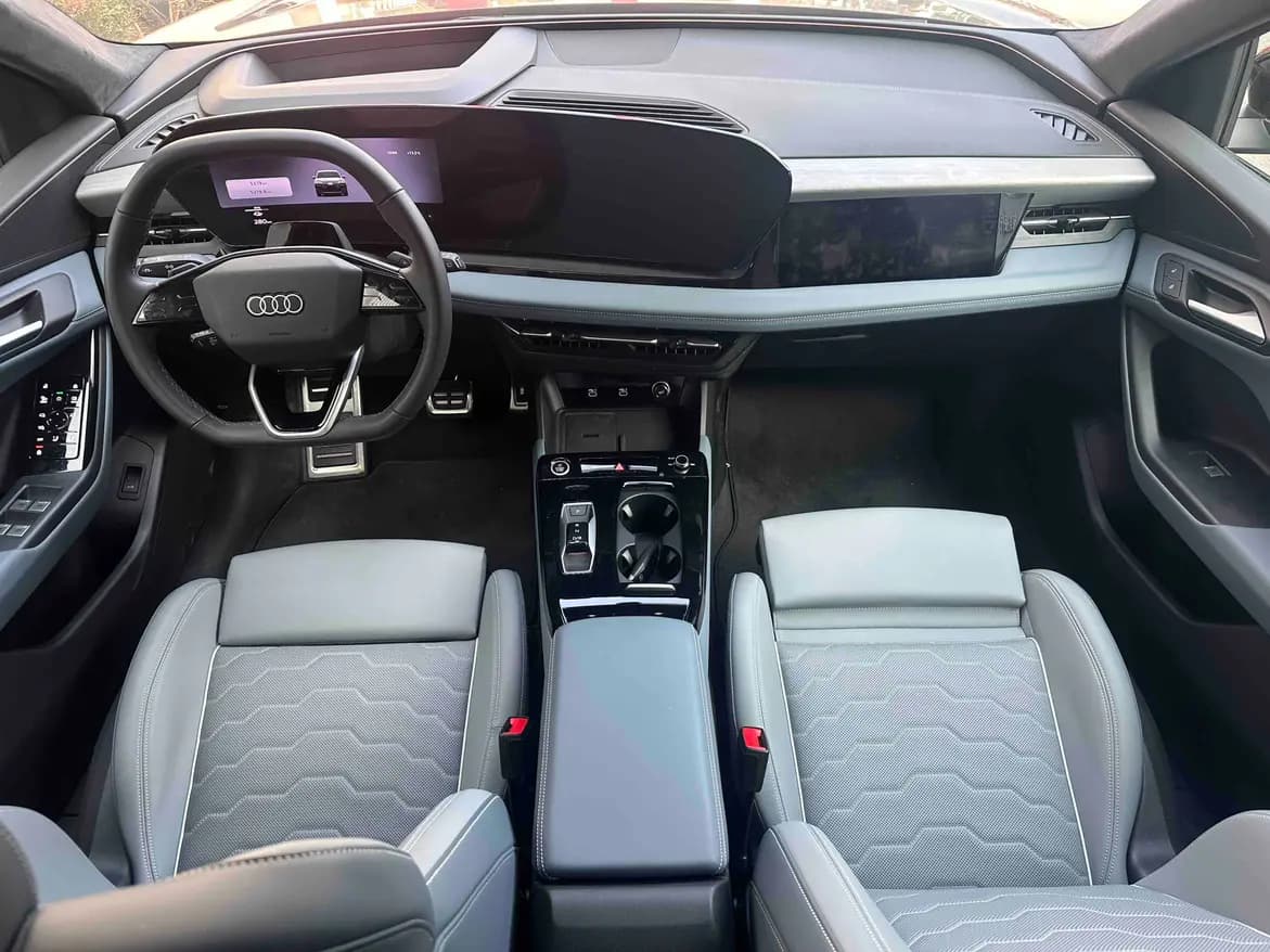 Audi Q6L e-tron 2025 г. 5030 км. — фото 9
