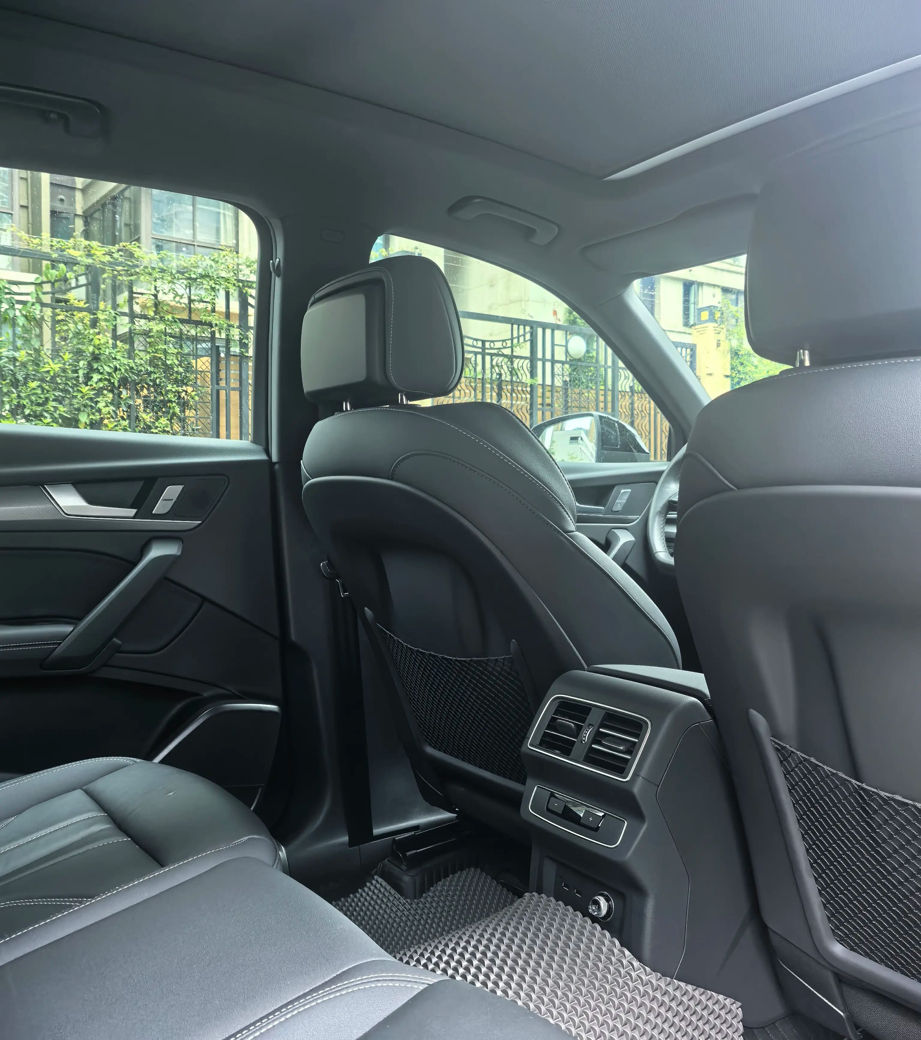 Audi Q5L 2023 г. 27095 км. — фото 6