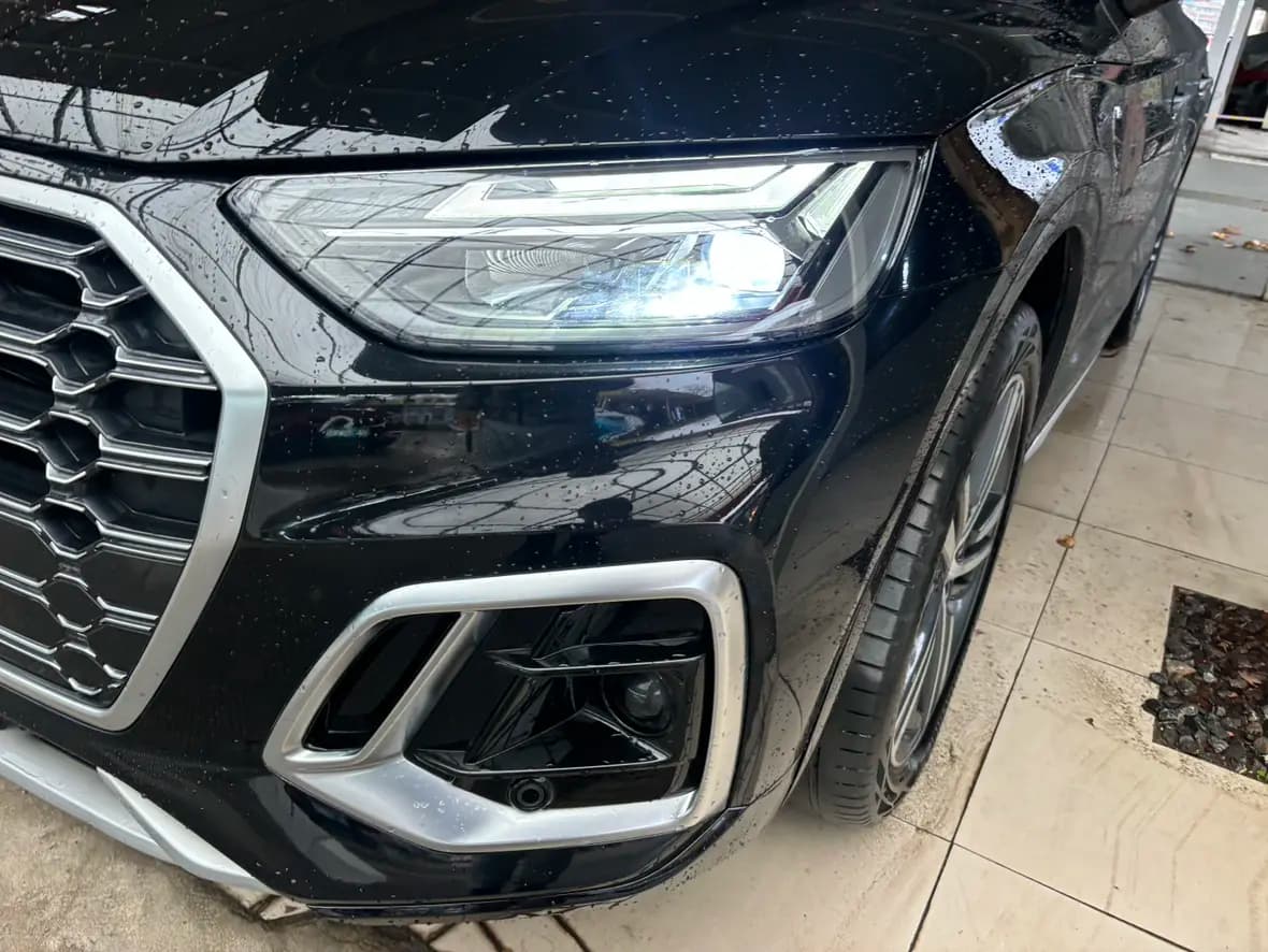Audi Q5L 2022 г. 85088 км. — фото 3