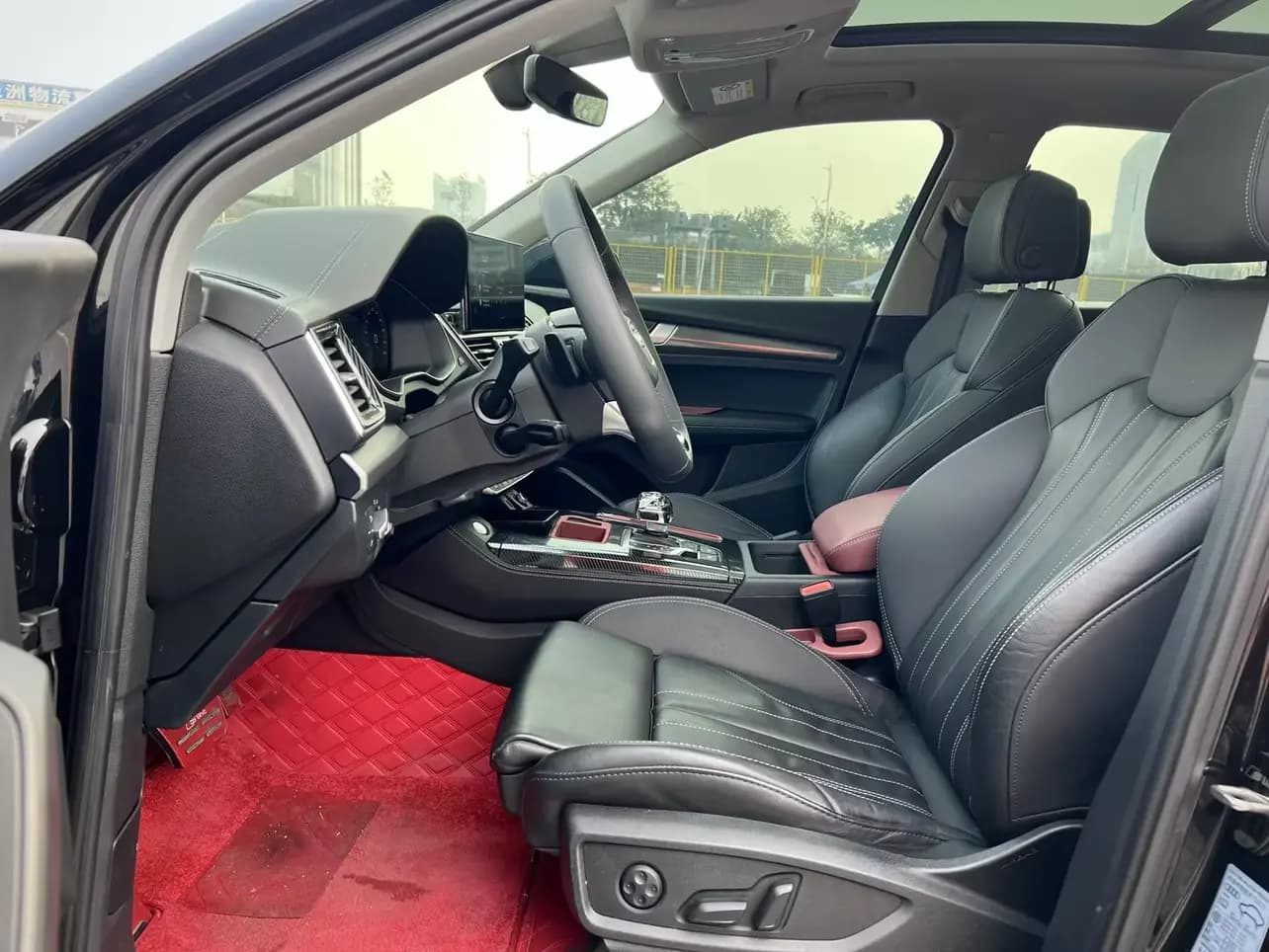 Audi Q5L 2022 г. 60085 км. — фото 11