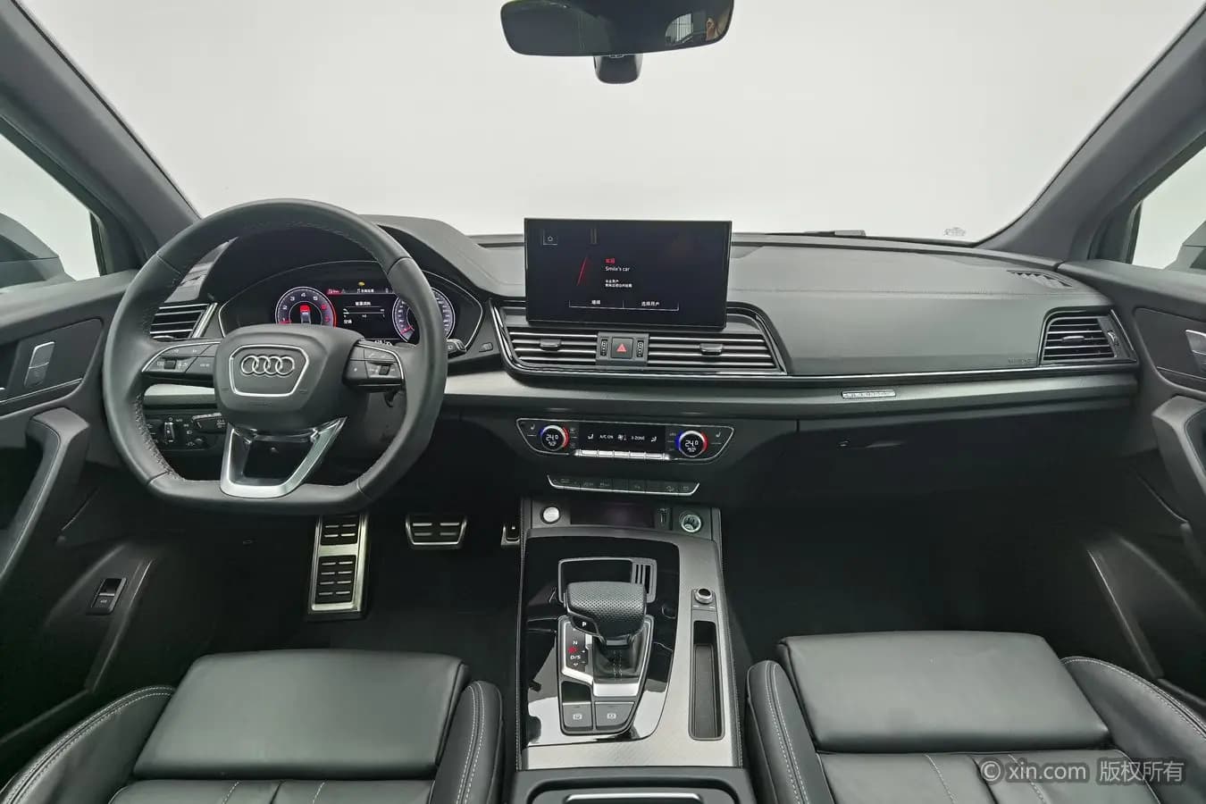 Audi Q5L 2024 г. 56173 км. — фото 8