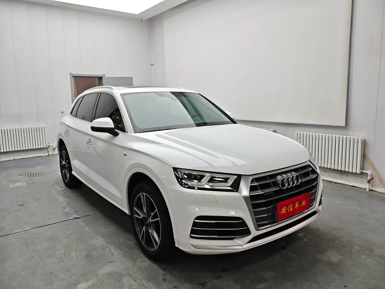 Audi Q5L 2021 г. 68625 км. — фото 2