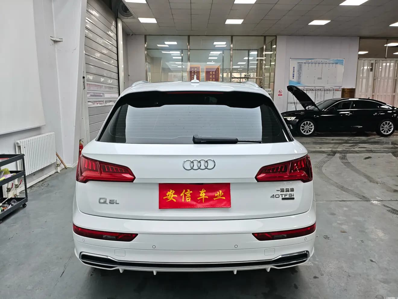Audi Q5L 2021 г. 68625 км. — фото 4