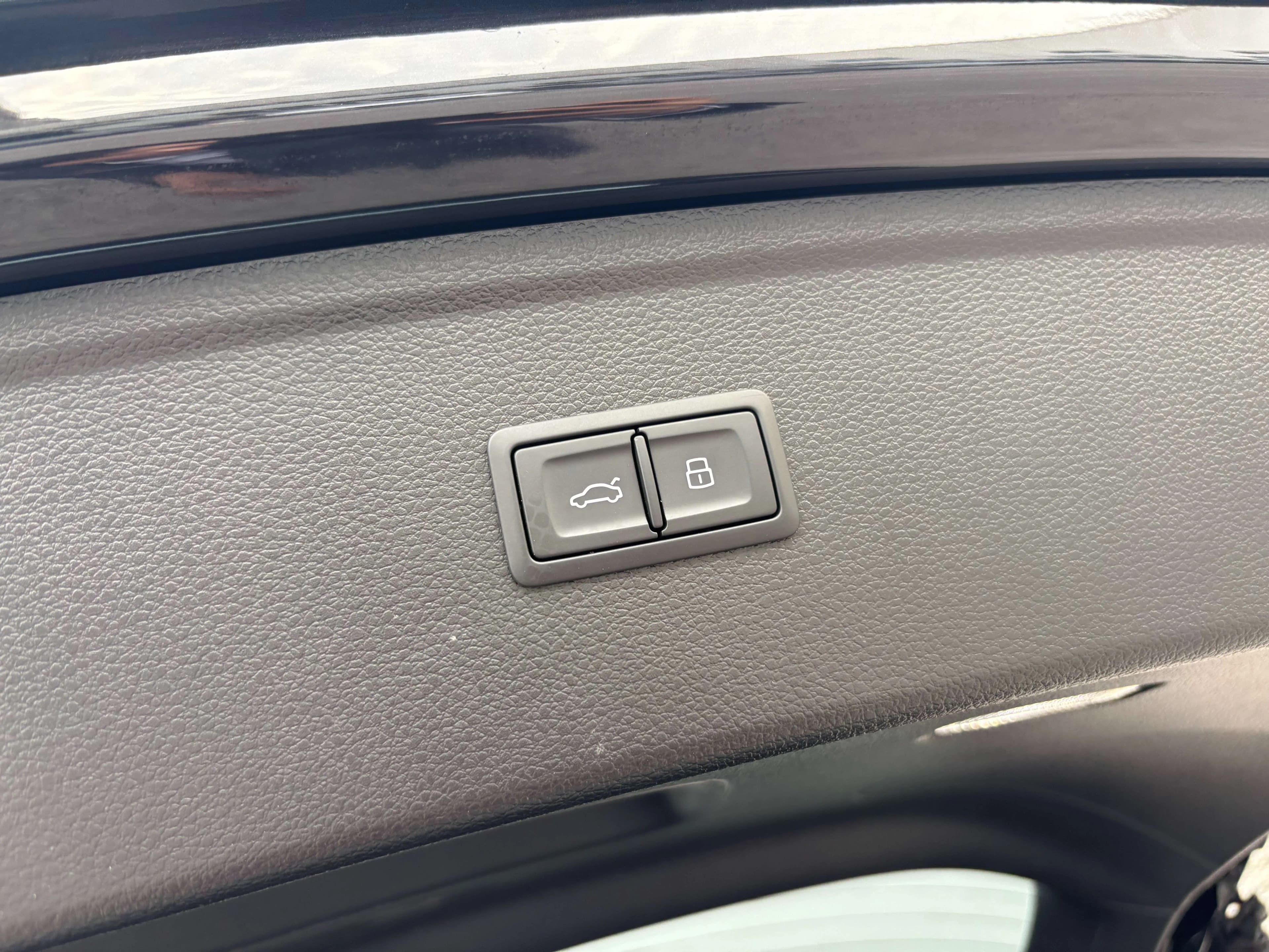 Audi Q5L 2024 г. 35018 км. — фото 11