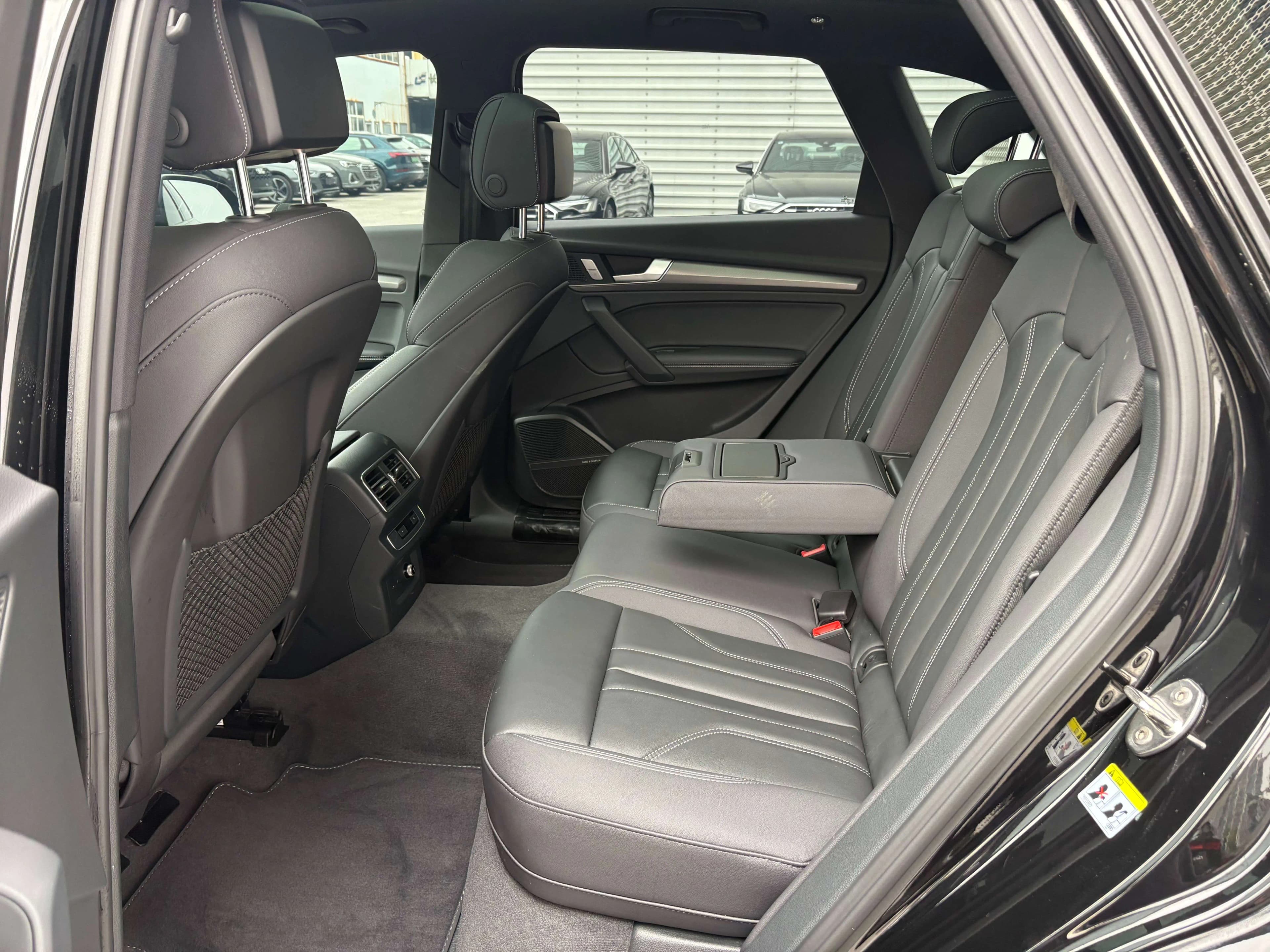 Audi Q5L 2024 г. 35018 км. — фото 20