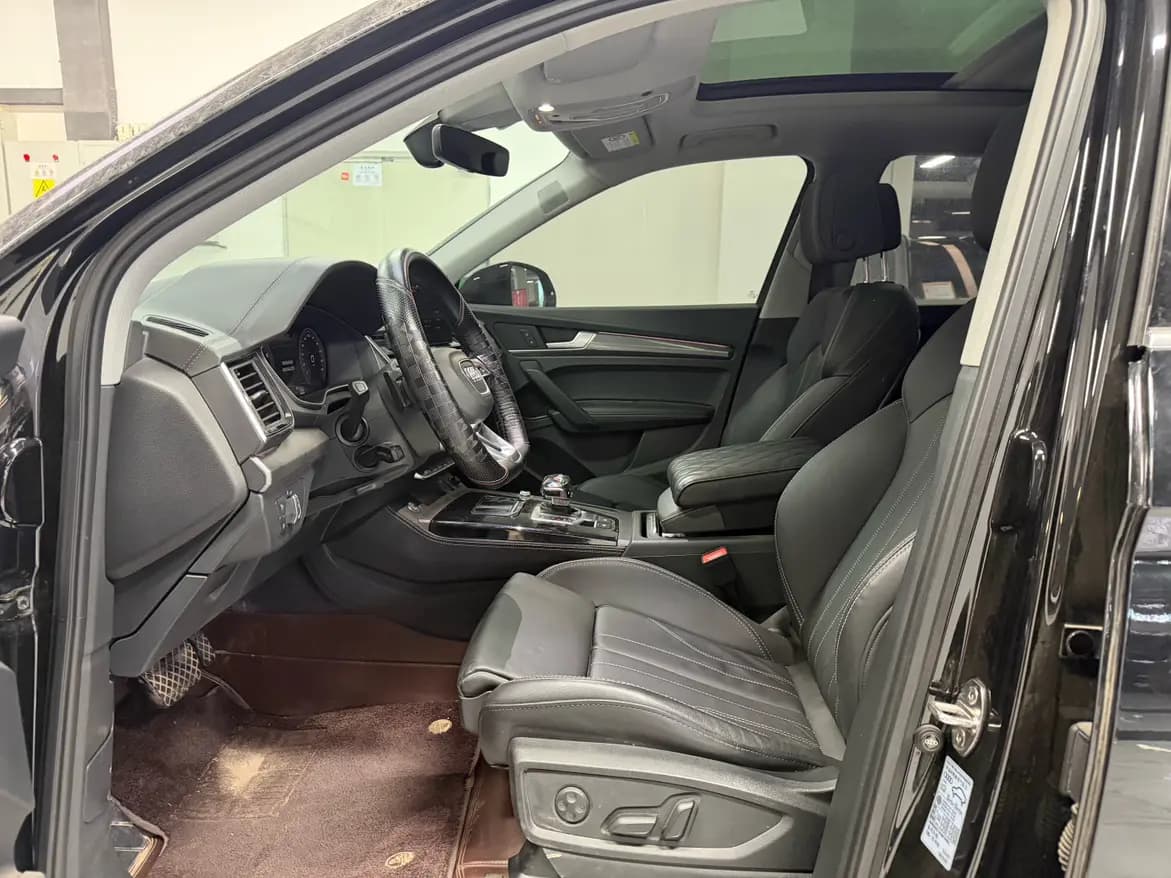 Audi Q5L 2022 г. 32297 км. — фото 12
