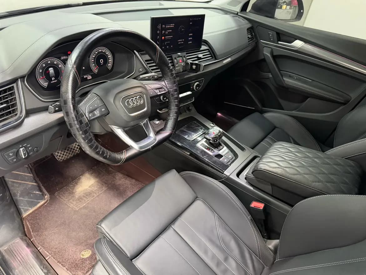Audi Q5L 2022 г. 32297 км. — фото 16