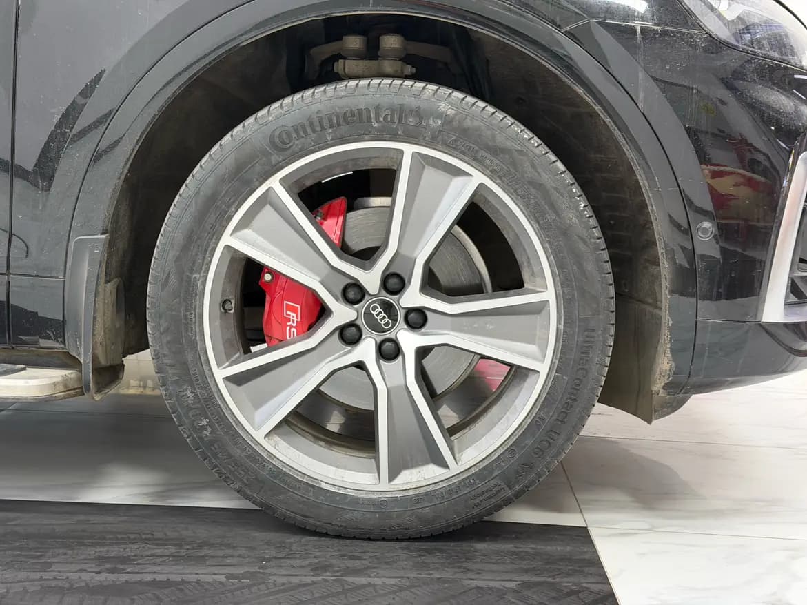 Audi Q5L 2022 г. 32297 км. — фото 6