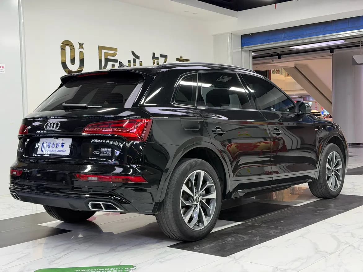 Audi Q5L 2023 г. 67063 км. — фото 6