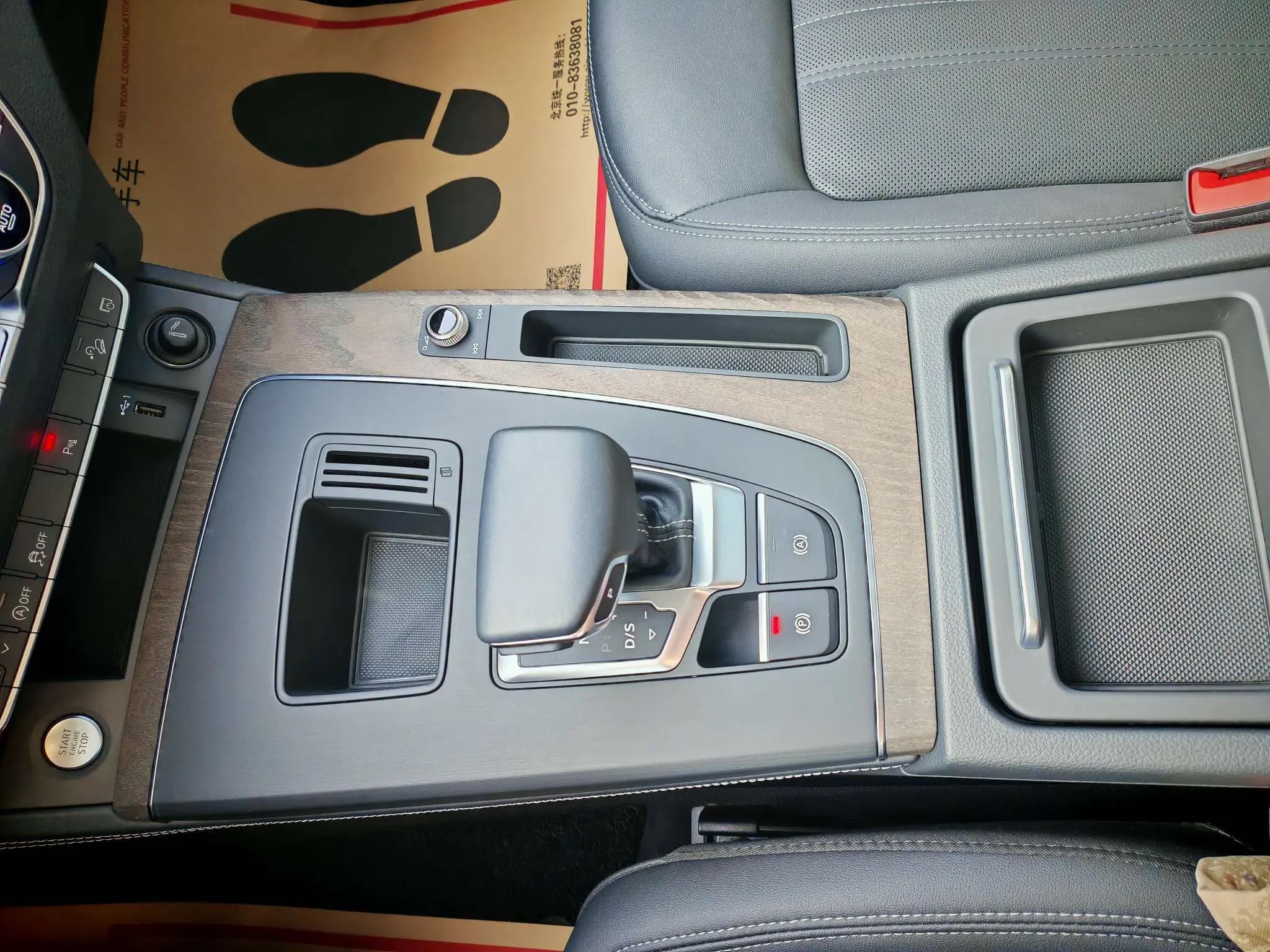 Audi Q5L 2024 г. 25009 км. — фото 12