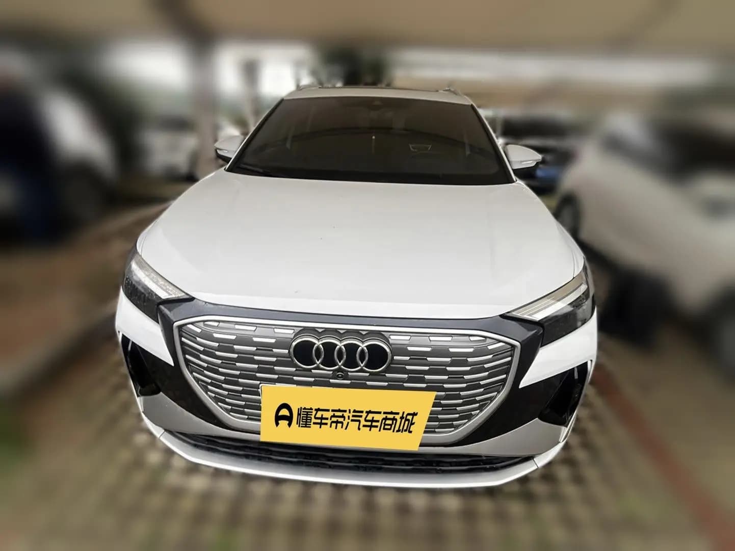 Audi Q4 e-tron 2023 г. 27784 км. — фото 2