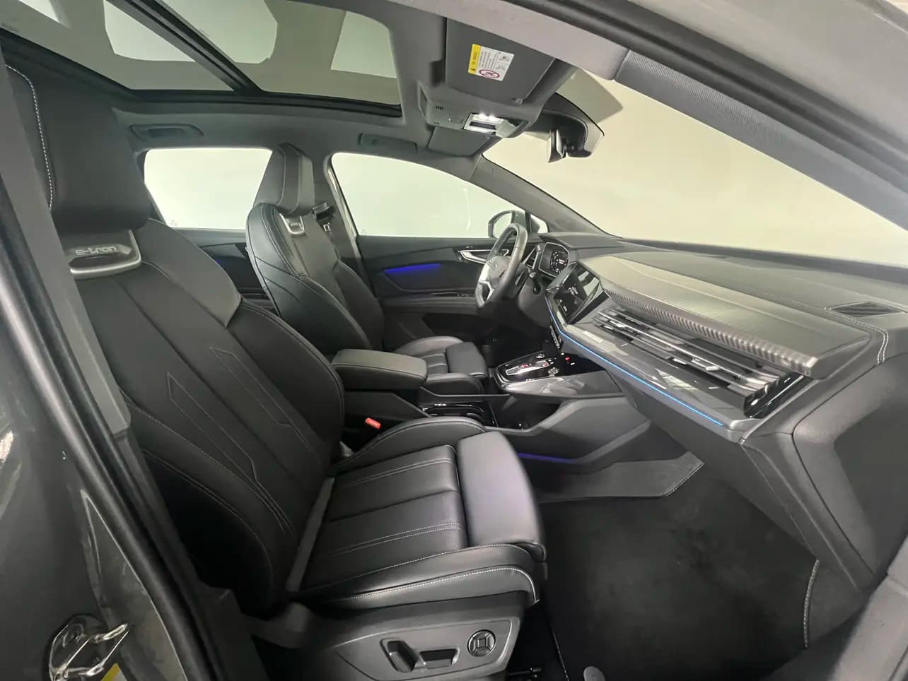 Audi Q4 e-tron 2025 г. 8369 км. — фото 10