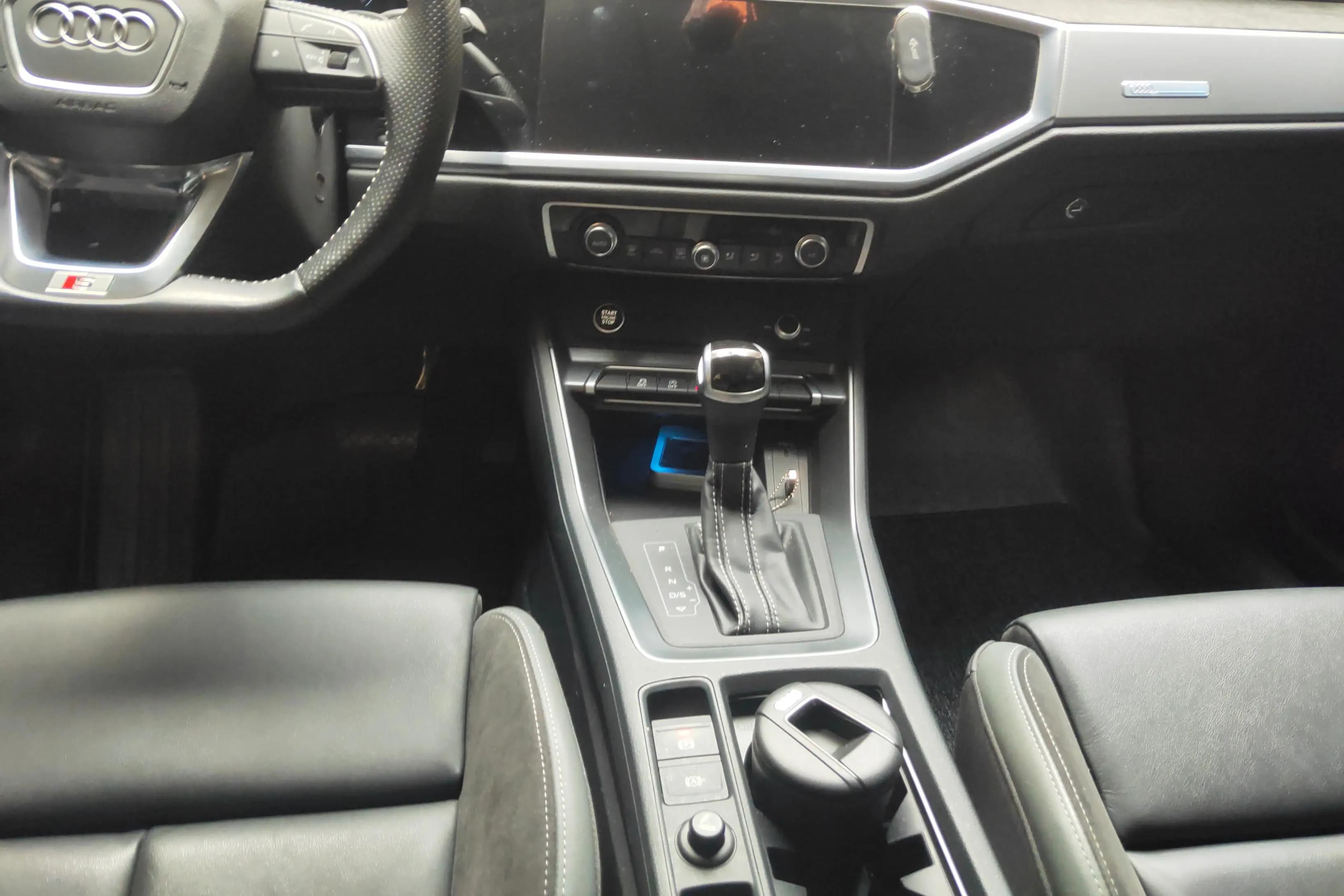 Audi Q3 Sportback 2021 г. 23921 км. — фото 15