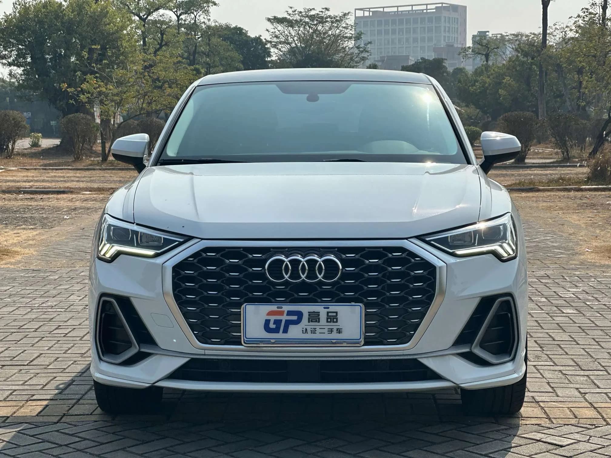 Audi Q3 Sportback 2021 г. 79011 км. — фото 2