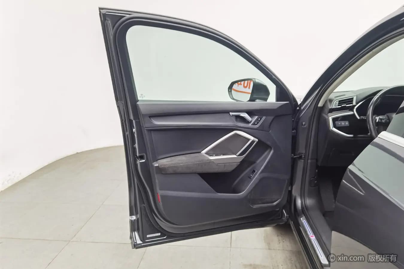 Audi Q3 2022 г. 104512 км. — фото 18