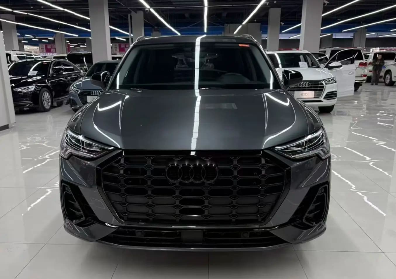 Audi Q3 2023 г. 15110 км. — фото 2