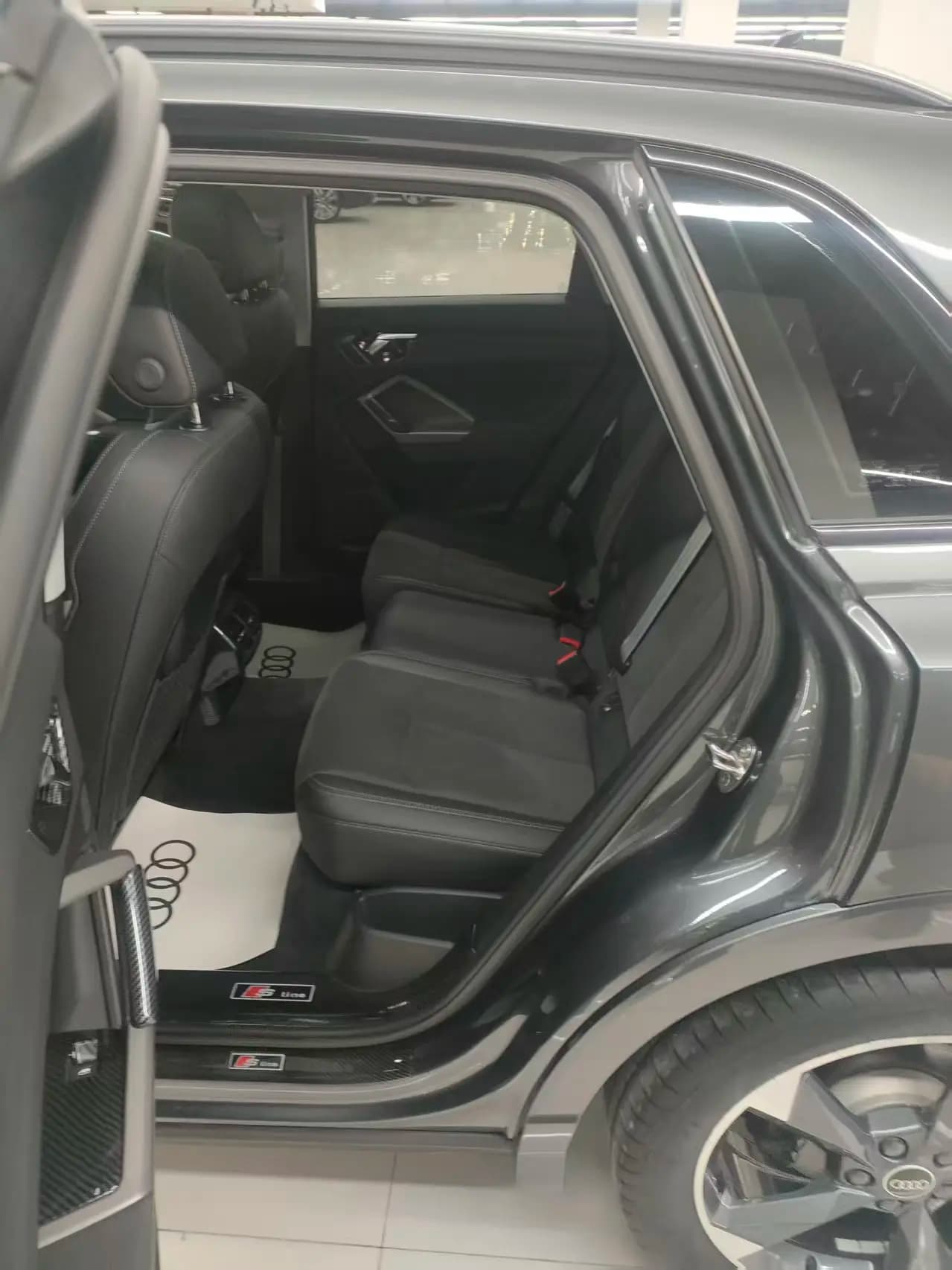 Audi Q3 2023 г. 15110 км. — фото 7