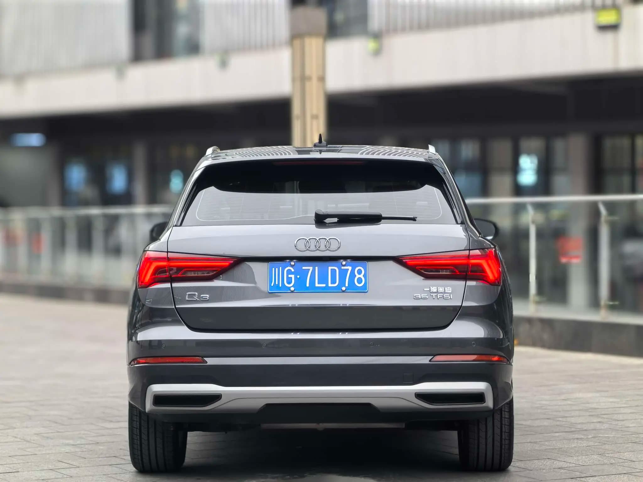 Audi Q3 2021 г. 64108 км. — фото 4