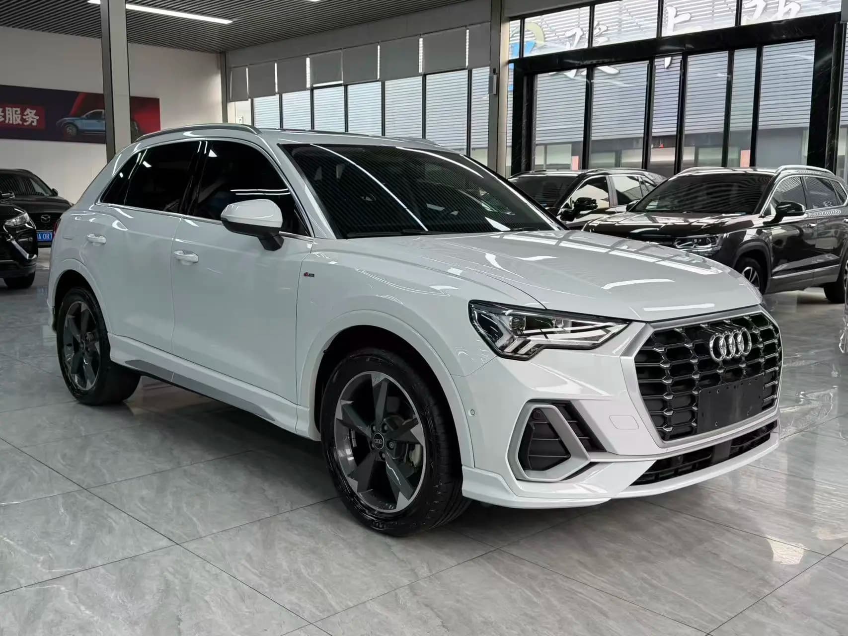 Audi Q3 2023 г. 22105 км. — фото 3