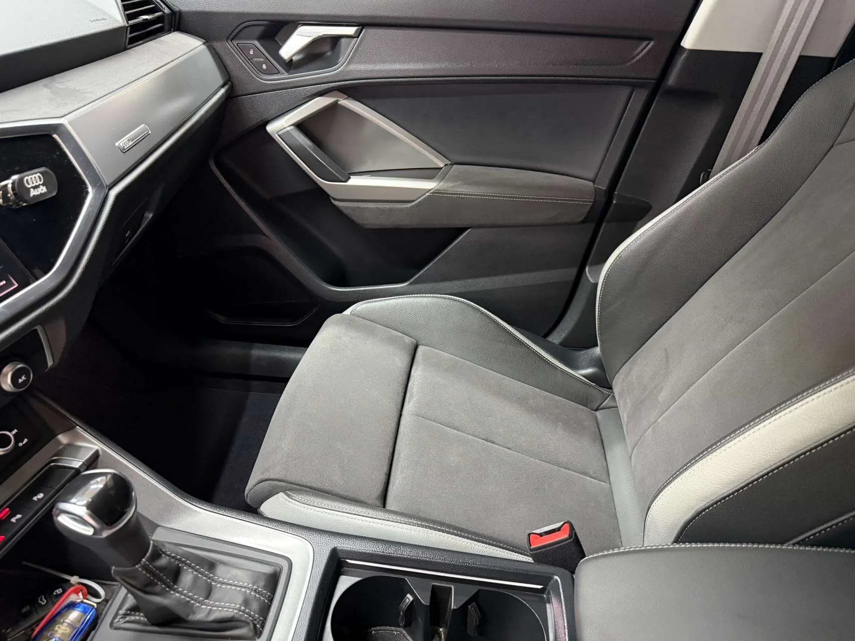 Audi Q3 2023 г. 18102 км. — фото 10
