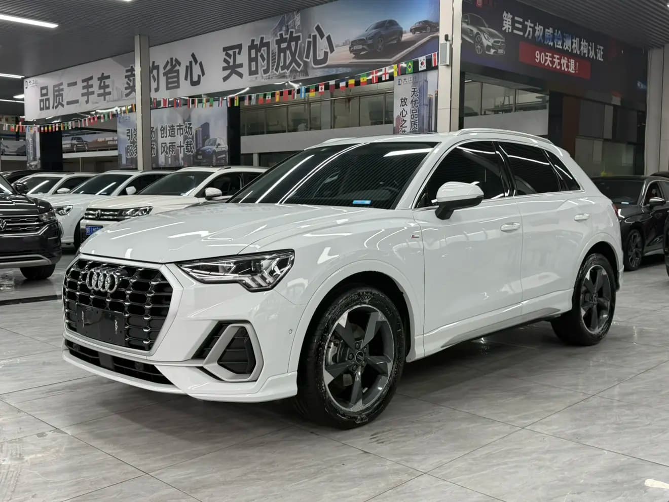 Audi Q3 2022 г. 35099 км.
