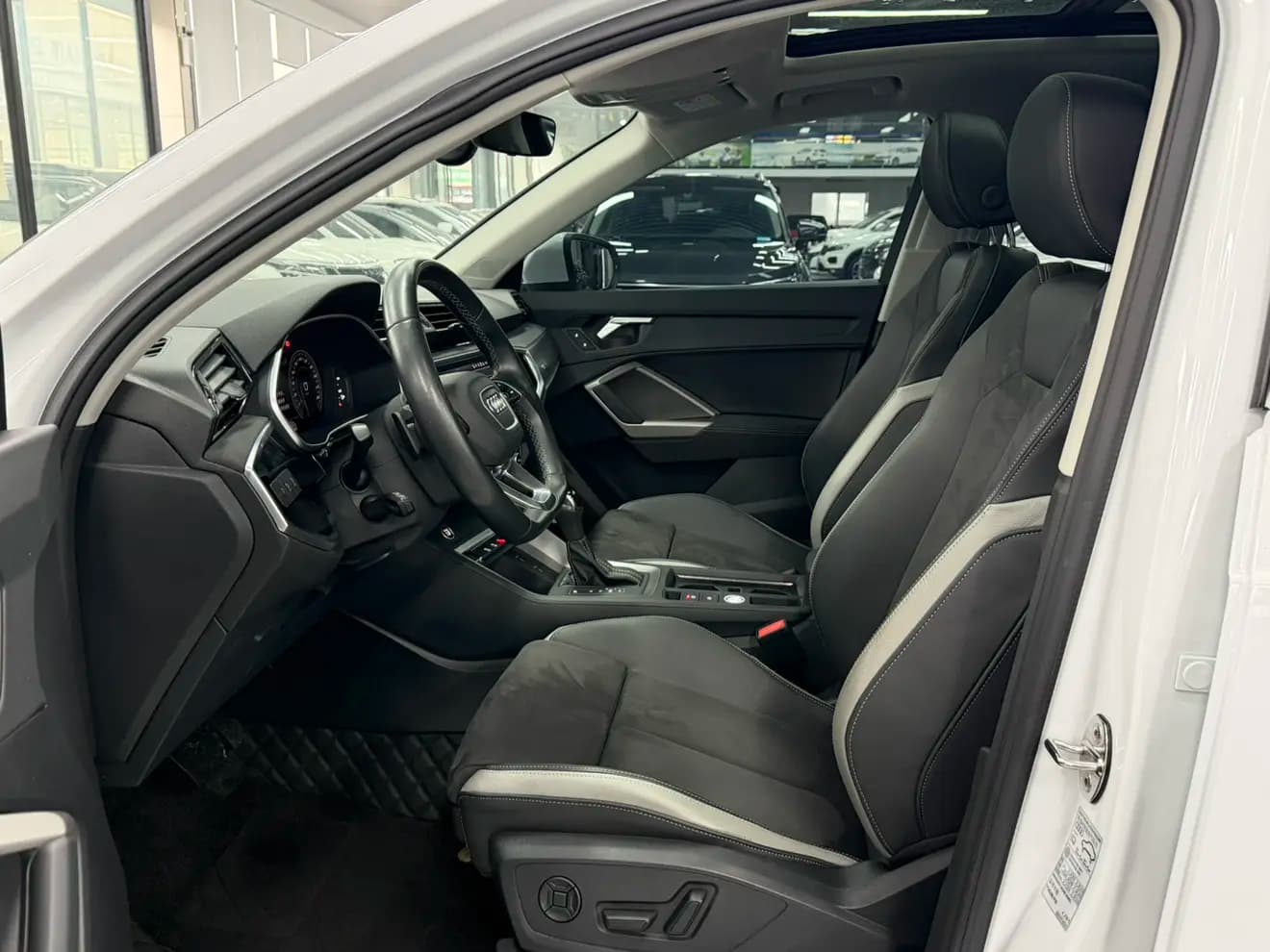 Audi Q3 2022 г. 35099 км. — фото 6