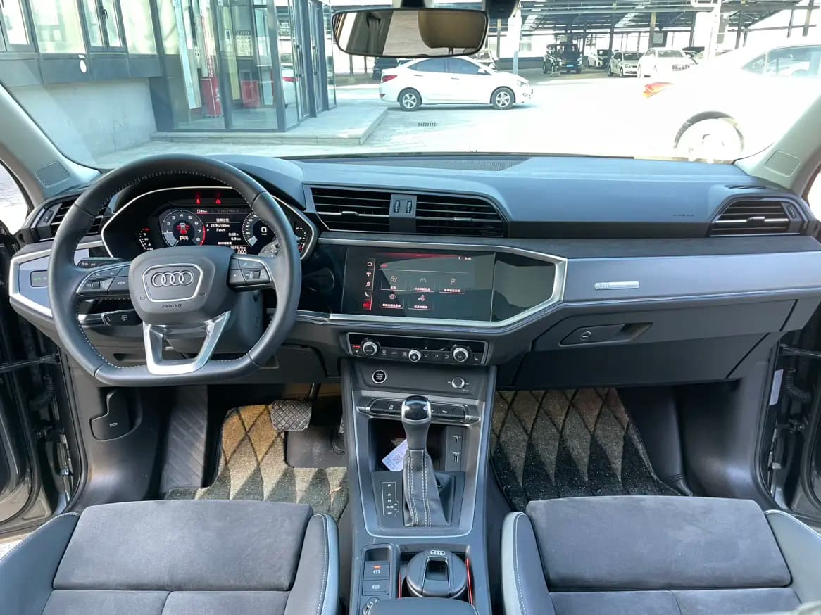 Audi Q3 2021 г. 39081 км. — фото 5