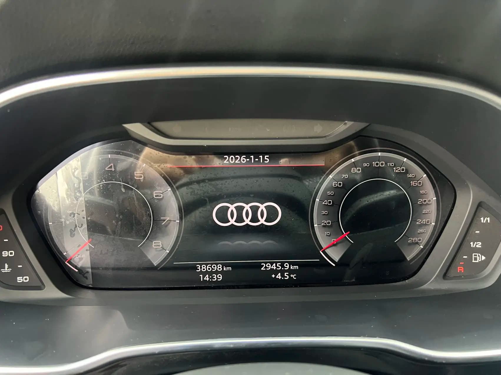 Audi Q3 2022 г. 38080 км. — фото 11