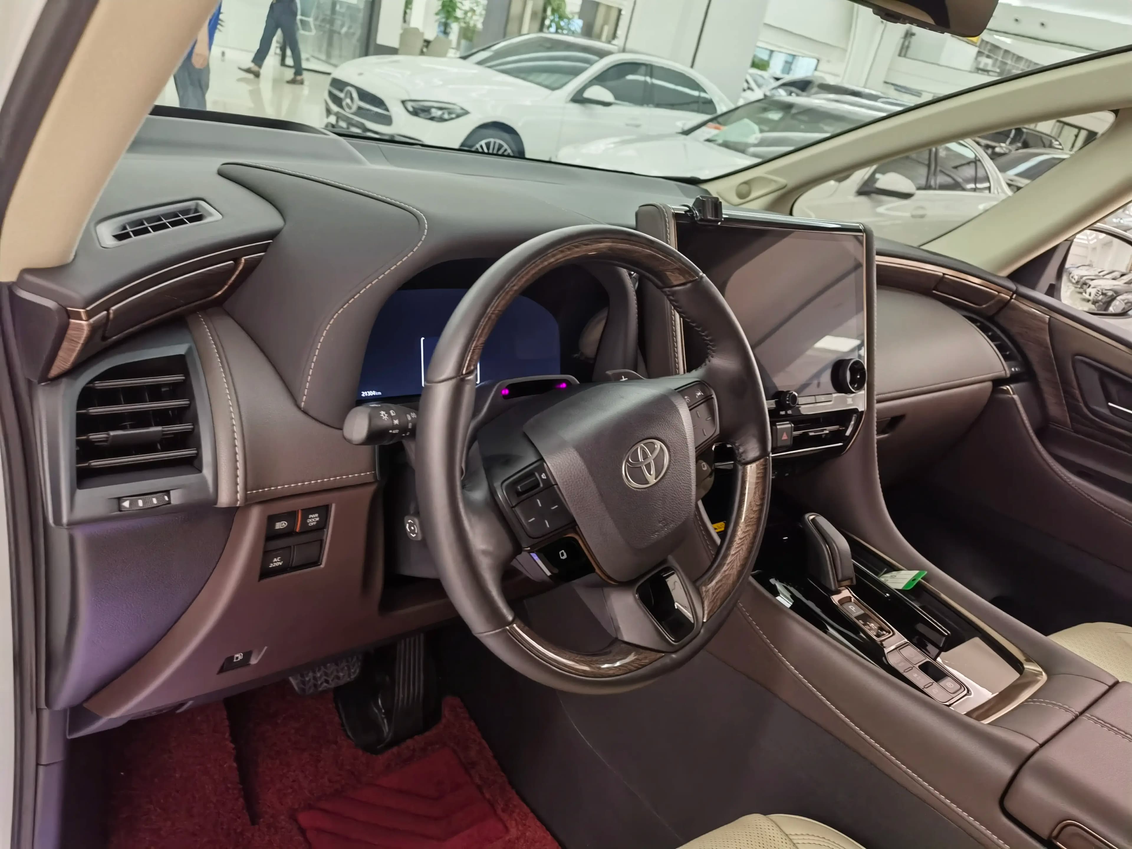 Toyota Alphard 2025 г. 21234 км. — фото 15