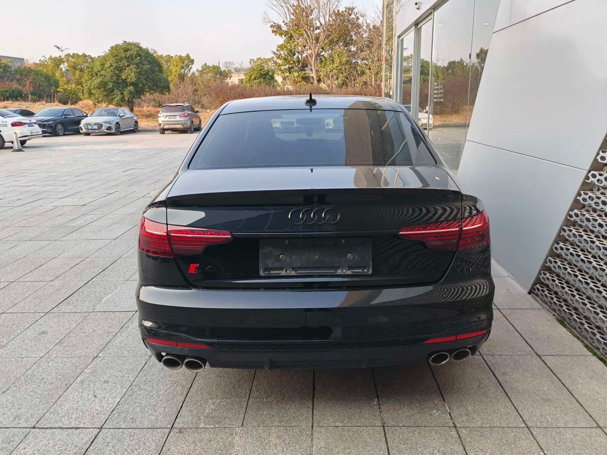 Audi S4 2023 г. 53065 км. — фото 5
