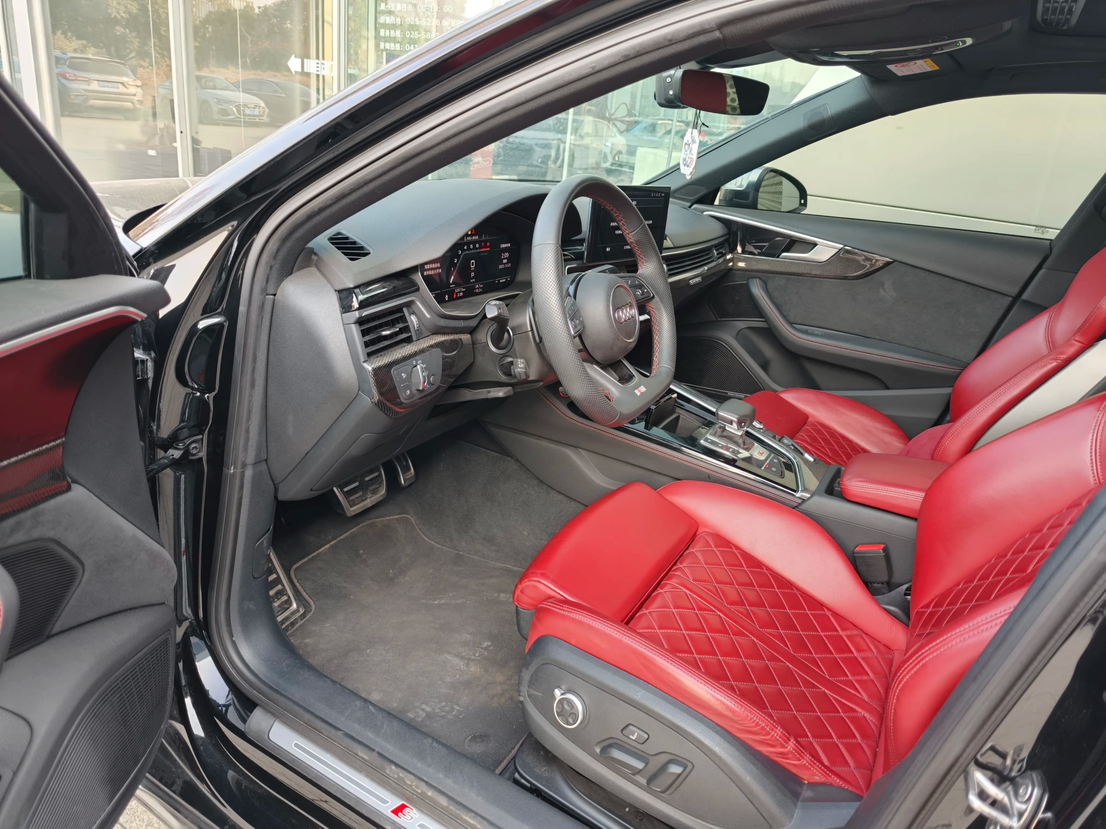 Audi S4 2023 г. 53065 км. — фото 9
